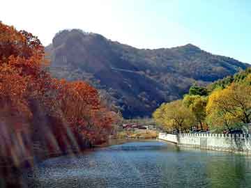 澳门天天彩期期精准平肖，大田梅园山庄